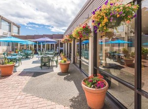 Coast Discovery Inn | Campbell River