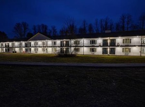 Colonial Motel | Brattleboro