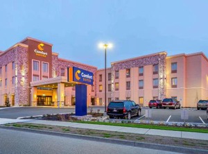 Comfort Suites Burlington | Burlington