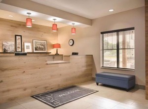Country Inn | Brooklyn Center
