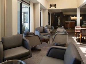 Courtyard | Raisin