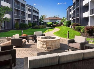 Courtyard Syracuse Carrier Circle | East Syracuse