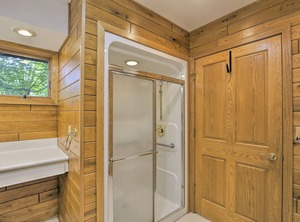 Cozy Lakefront Deck | Brill