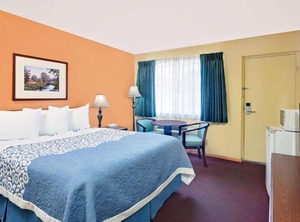 Days Inn | Waynesboro