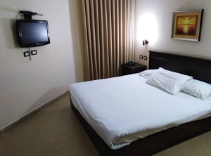 Caravan Hotel | Madaba