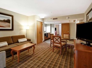 Embassy Greenville Golf Resort Conference | Greenville - Spartanburg