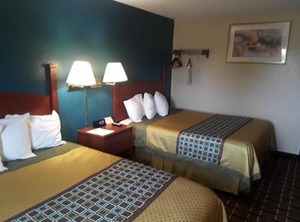 Faribault Hometown Inn Suites | Faribault