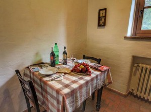 Holiday Proceno Persons | Proceno