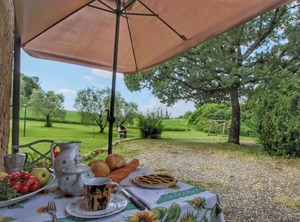 Holiday Proceno Persons | Proceno