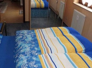 Schlafzimmer Max Personen | Badenscheuern
