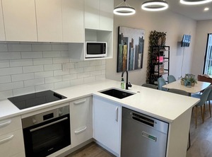Shared Holiday Accommodation | Flat Bush