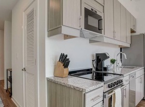 Frontdesk Near Uab Hospitals | Avondale