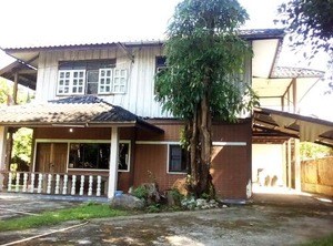 Grandma Sangkhlaburi | Sangkhla Buri