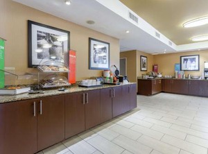 Hampton Inn Springs | St. Martin