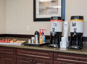 Hampton Inn Suites Mi | Clinton Township