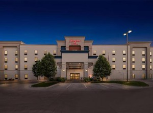 Hampton Inn Dodge Road Mill | West Omaha