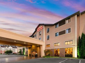 Hampton Inn Suites Burlington | Burlington