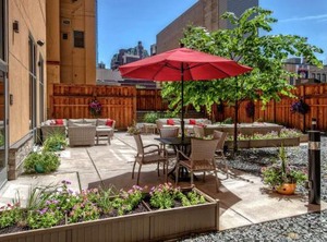 Hampton Inn Suites | Downtown West