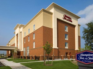 Hampton Inn Suites Circle | East Syracuse