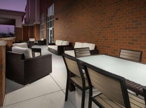 Hampton Inn Suites Circle | East Syracuse