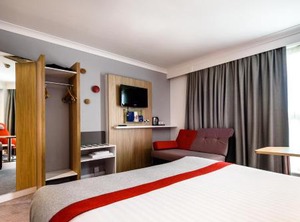 Holiday Inn Express London Airport Ihg Hotel | Bishop's Stortford