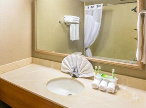 Holiday Inn Express Roseburg Ihg Hotel | Roseburg