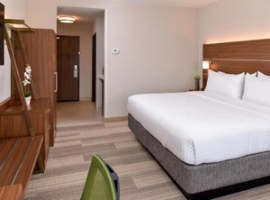 Holiday Inn Express Suites Petersburg Madeira Beach Ihg Hotel | South Pinellas Community Council