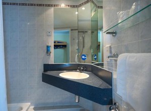 Holiday Inn Express Walsall Ihg Hotel | Walsall