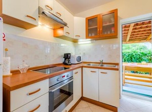 Holiday Marina Persons | Vinisce