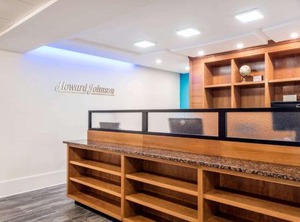 Howard Johnson | Wollaston
