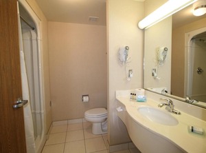 Humphry Inn | Downtown Winnipeg