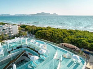 Iberostar Albufera Park | Muro