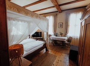 Manor Positz | Oppurg