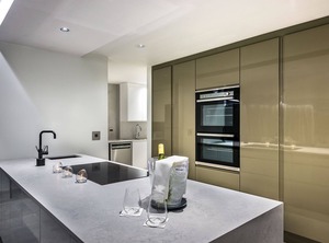 Kianga | Mountainside