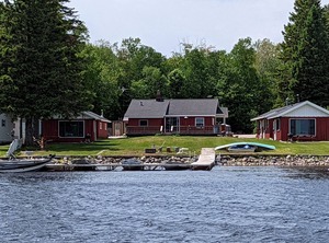 Lakefront Rental Fish Sightseeing Ride Trails | Trout Lake