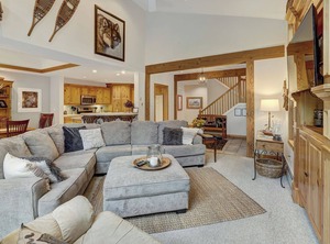 Settlers Dr | Peak 8