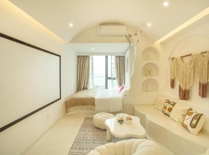 Locals | Chikan District