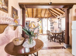 Casas Quemahierro Icod De Los Vinos | Cueva del Viento