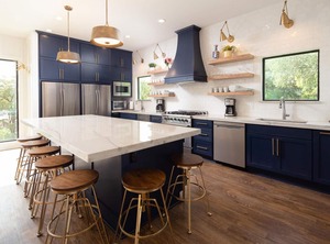 The White Horseshoe | Canyon Lake