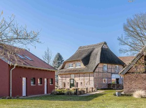 Hofgut Bockelkathen Furnishings | Luedersburg