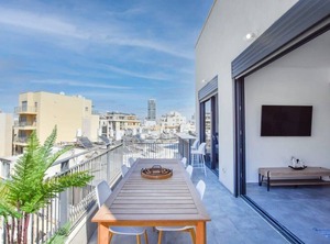 Mendele | Tel Aviv Promenade