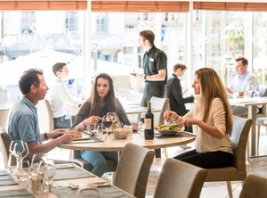 Mercure Abbeville Centre Porte La Baie Somme | Abbeville