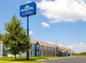 Microtel Inn | Janesville