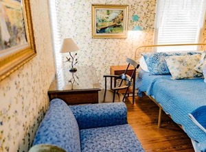 Montgomery Inn Bnb | Versailles