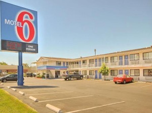 Motel Blackstone | Raisin
