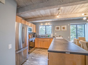 Treehouse | Mammoth Lakes