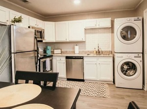 Oakleigh Townhome | Washington Square
