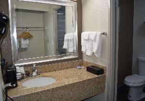 Orangewood Inn Suites Kansas City Airport | Waldron