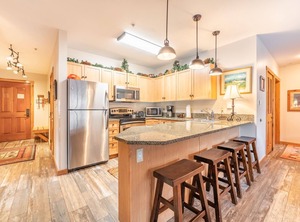 Buffalo Lodge | River Run