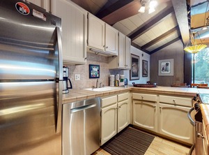 Villa De Los Pinos | Mammoth Lakes